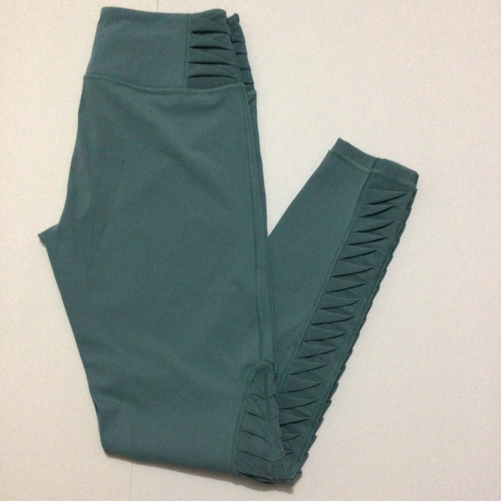 Victoria’s Secret yoga pants